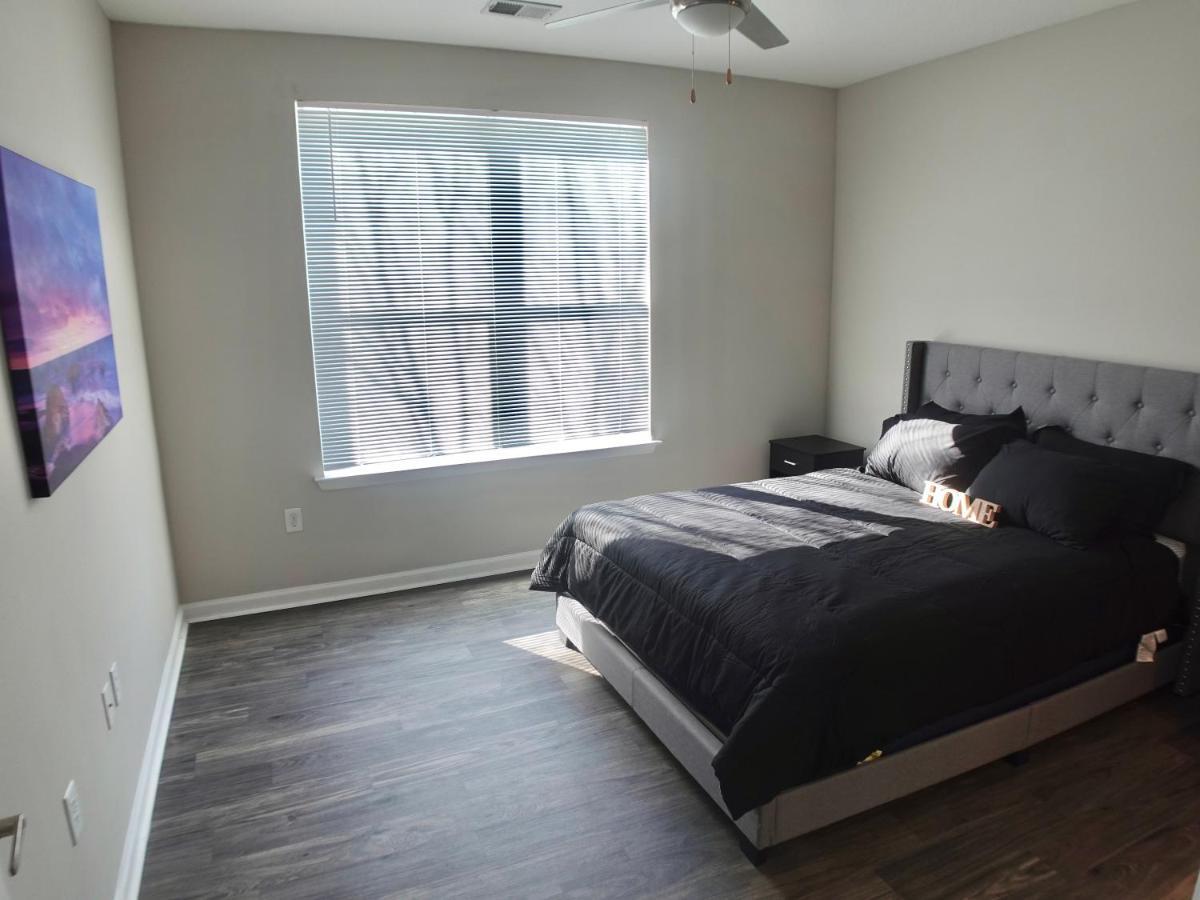 Charleston Apartments Екстериор снимка